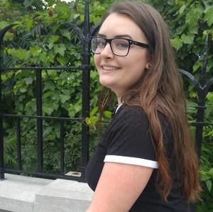 Meet your Posher, Andrea